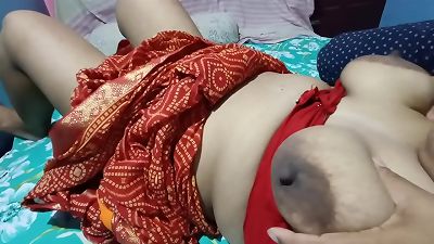 Desi Bhabi Priya hot poking with her lover